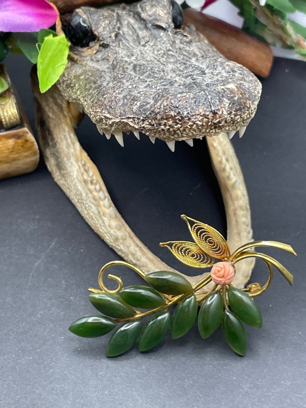 Nephrite Jade and pink coral brooch vintage